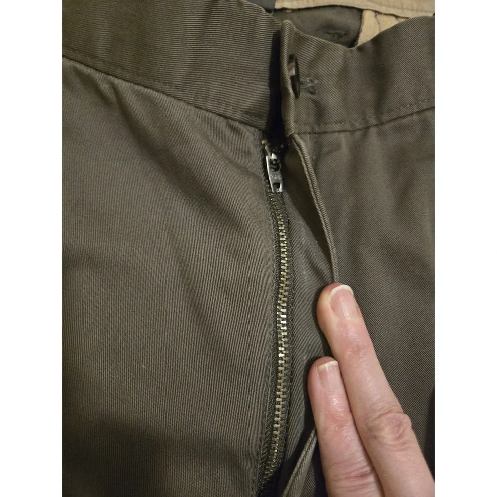 Gap Classic Khakis Mens 36x34 Gray Relaxed Fit Cotton Twill‎ Chino Pants